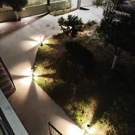 Seaesta Vasiliki Pondi